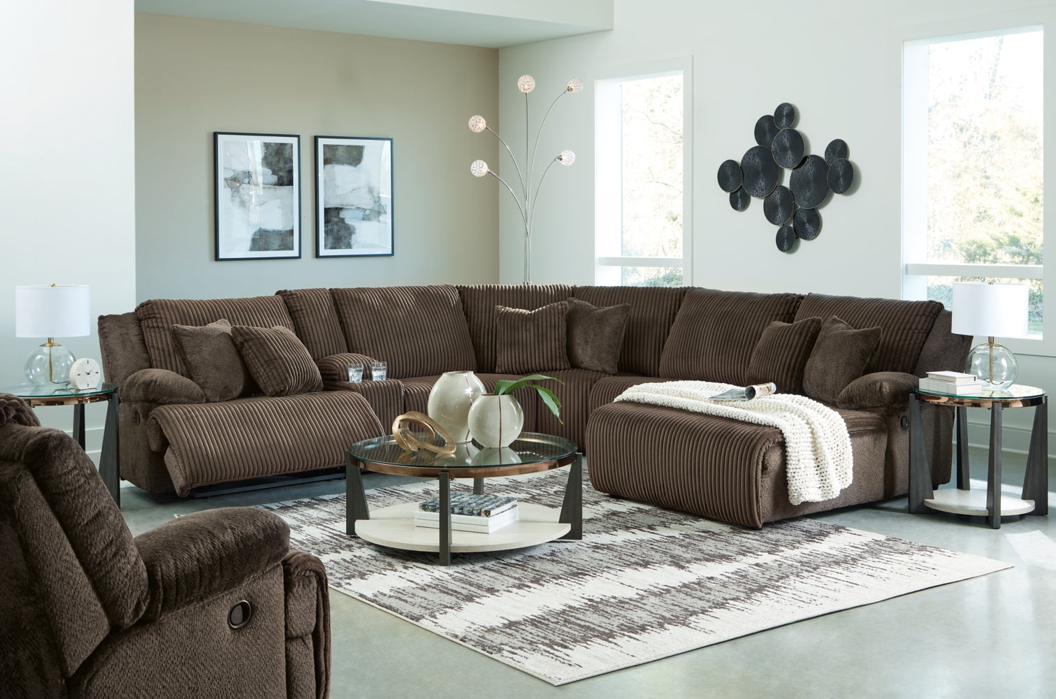 PKG019384-ROOMIMAGE
